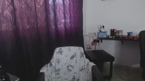Snapshot of gissellsaenz chatting on February 2025 08:38:02 PM Gissell Saenz online show from February 2025 08:38:02 PM