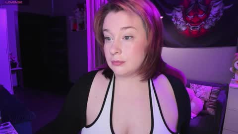 AlexaMillis online show from October 2025 06:47:01 PM