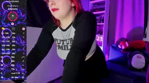 Snapshot of gitera_ chatting on February 2026 10:52:02 PM AlexaMillis online show from February 2026 10:52:02 PM