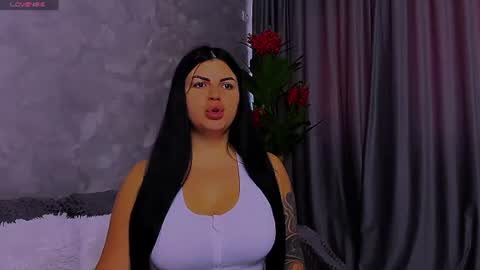 Giulia online show from June 2026 05:34:02 AM
