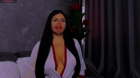 Giulia online show from June 2026 03:19:02 AM