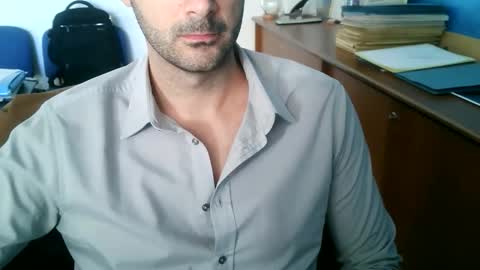 giuseppevai1 online show from November 2025 09:52:02 AM