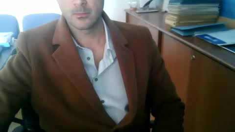 giuseppevai1 online show from November 2025 11:54:02 AM