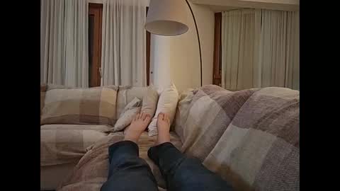 Snapshot of givemefeethung chatting on November 2025 12:22:02 AM givemefeethung online show from November 2025 12:22:02 AM