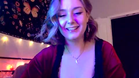 Snapshot of givemesweetdreams chatting on March 2025 01:23:01 AM givemesweetdreams online show from March 2025 01:23:01 AM
