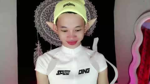 Snapshot of givemethrillx chatting on January 2025 02:35:02 AM givemethrillx online show from January 2025 02:35:02 AM