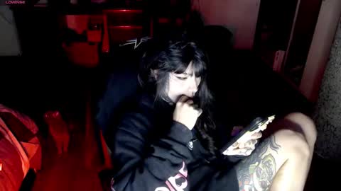 Snapshot of givenom chatting on September 2025 12:44:02 AM dirtyvenom online show from September 2025 12:44:02 AM