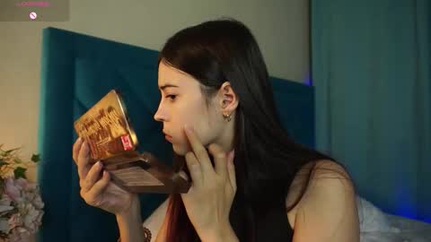 Snapshot of gizefto chatting on October 2025 01:34:01 PM Agness online show from October 2025 01:34:01 PM