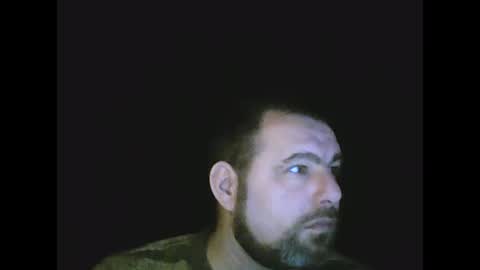 Snapshot of gjleeke chatting on December 2024 12:04:01 AM guzz online show from December 2024 12:04:01 AM