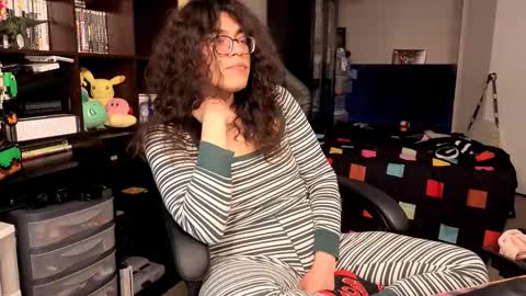 glaceon9 online show from November 2025 01:27:01 AM