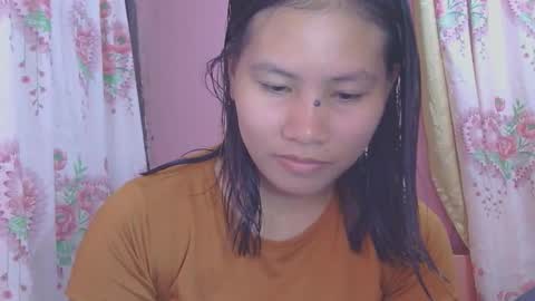 Snapshot of glamgoddess23 chatting on October 2025 01:17:01 AM glamgoddess23 online show from October 2025 01:17:01 AM