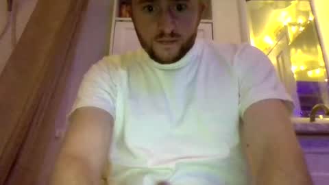 Snapshot of glenjam80 chatting on January 2025 02:25:01 AM glenjam80 online show from January 2025 02:25:01 AM