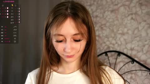 Sandra  online show from February 2025 05:01:02 PM