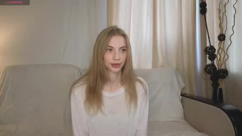 Snapshot of glennabeale chatting on September 2025 06:26:02 AM Mia online show from September 2025 06:26:02 AM