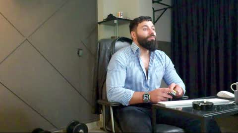 Matthew .. for short call me Matt online show from December 2024 09:51:01 PM