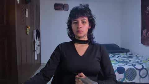 Snapshot of glitch_doll chatting on November 2025 01:12:02 PM NYX online show from November 2025 01:12:02 PM