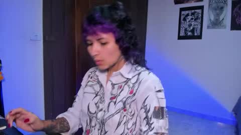 Snapshot of glitch_doll chatting on November 2025 06:21:02 PM NYX online show from November 2025 06:21:02 PM