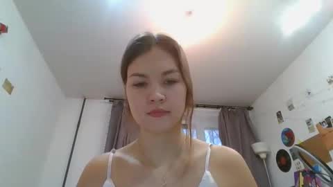 Snapshot of glitter_doll chatting on January 2025 11:43:02 AM glitter_doll online show from January 2025 11:43:02 AM