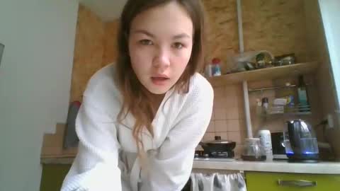 Snapshot of glitter_doll chatting on January 2025 08:58:01 AM glitter_doll online show from January 2025 08:58:01 AM