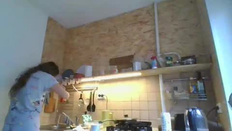 Snapshot of glitter_doll chatting on January 2025 08:53:02 AM glitter_doll online show from January 2025 08:53:02 AM