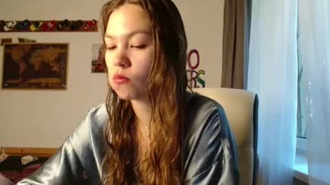 Snapshot of glitter_doll chatting on September 2025 08:36:02 AM glitter_doll online show from September 2025 08:36:02 AM