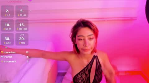 Snapshot of gloomy_sweetness chatting on January 2025 08:22:01 AM Gloomy Sweetness online show from January 2025 08:22:01 AM