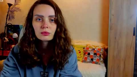 Gloria Wood online show from September 2025 05:40:02 PM