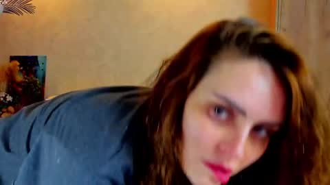 Gloria Wood online show from April 2026 06:21:01 PM