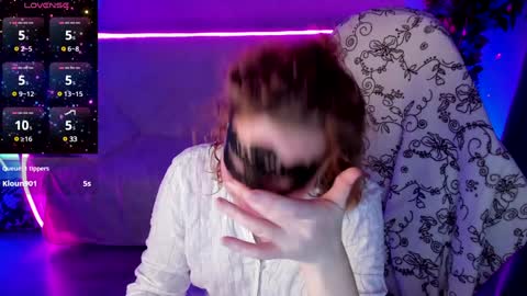 Snapshot of gloriagrays chatting on December 2024 02:21:01 AM gloriagrays online show from December 2024 02:21:01 AM