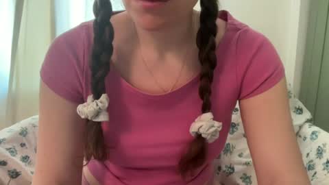 Snapshot of gloriapearl chatting on June 2026 01:15:02 PM Gloria Pearl online show from June 2026 01:15:02 PM