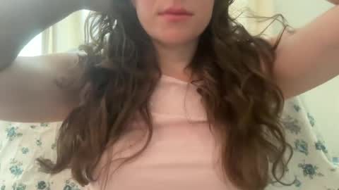 Snapshot of gloriapearl chatting on July 2026 11:25:01 AM Gloria Pearl online show from July 2026 11:25:01 AM