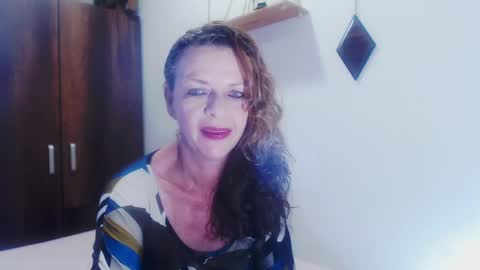 Snapshot of gloriawhitte7 chatting on December 2024 11:43:02 AM gloriawhitte7 online show from December 2024 11:43:02 AM
