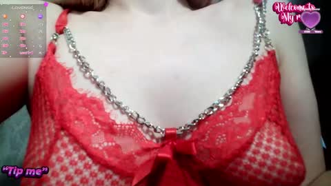 Snapshot of glossy_girl_1 chatting on December 2024 02:45:02 AM Roxy online show from December 2024 02:45:02 AM