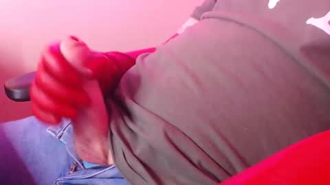 Glove Mad online show from February 2025 10:58:01 PM