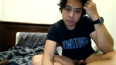 Snapshot of gnik8124 chatting on June 2026 03:37:02 PM gnik8124 online show from June 2026 03:37:02 PM
