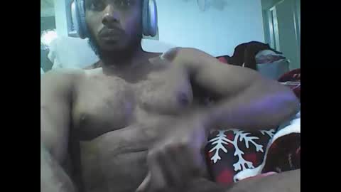 Snapshot of goatchocolate chatting on December 2024 02:07:02 AM goatchocolate online show from December 2024 02:07:02 AM