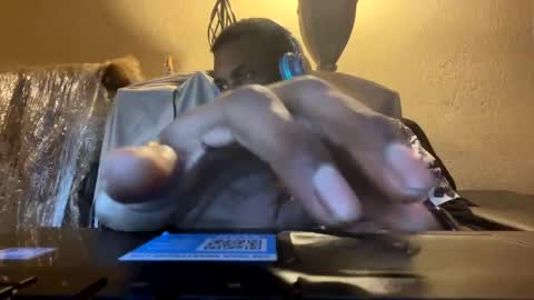 Snapshot of goatchocolate chatting on December 2024 06:29:01 PM goatchocolate online show from December 2024 06:29:01 PM