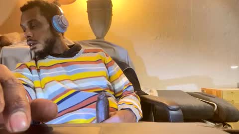 Snapshot of goatchocolate chatting on January 2025 07:29:01 PM goatchocolate online show from January 2025 07:29:01 PM