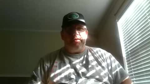 IDKIDCIDGAF online show from November 2025 07:13:01 PM