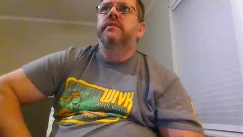 IDKIDCIDGAF online show from November 2025 01:04:01 AM