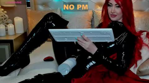 Snapshot of goddess_evangeline chatting on September 2025 06:33:02 PM Goddess Evangeline online show from September 2025 06:33:02 PM