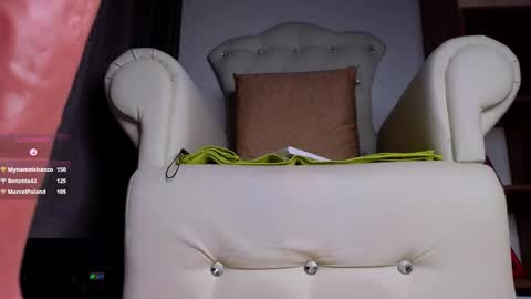 Snapshot of goddess_isabella11 chatting on January 2025 02:19:01 PM Mrs. Isabella online show from January 2025 02:19:01 PM