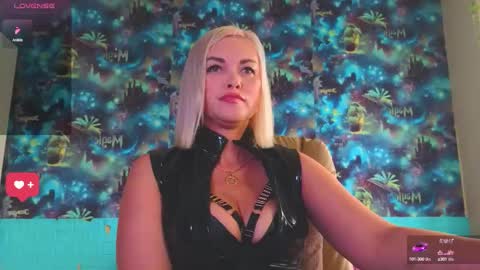 Snapshot of goddess_isabella11 chatting on September 2025 03:50:02 AM Mrs. Isabella online show from September 2025 03:50:02 AM