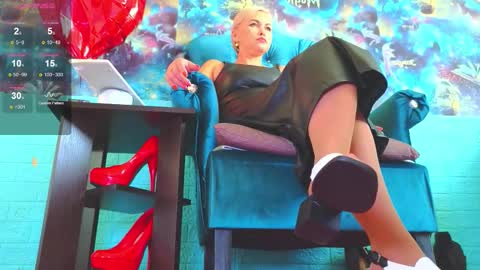 Snapshot of goddess_isabella11 chatting on September 2025 03:08:02 AM Mrs. Isabella online show from September 2025 03:08:02 AM