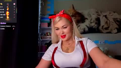 Snapshot of goddess_isabella11 chatting on April 2026 02:55:01 AM Mrs. Isabella online show from April 2026 02:55:01 AM