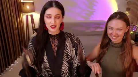   330 UTC2 girls   online show from April 2026 04:32:01 AM