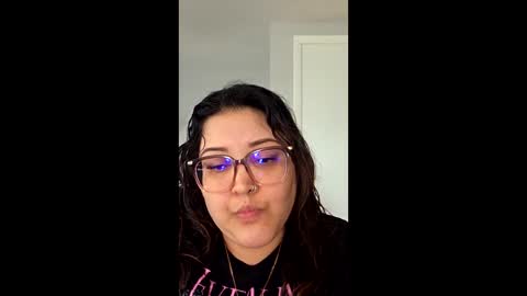 Snapshot of goddess_sereniity chatting on April 2026 07:52:01 PM goddess_sereniity online show from April 2026 07:52:01 PM