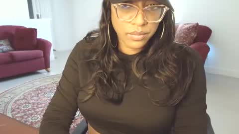 Snapshot of goddess_xandra_xquisite chatting on April 2026 12:40:02 PM Xandra The Goddess online show from April 2026 12:40:02 PM