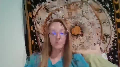 Snapshot of goddesschloexo chatting on October 2025 03:01:02 AM GoddessChloexo online show from October 2025 03:01:02 AM