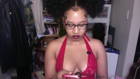 Snapshot of goddessdaisysky chatting on September 2025 02:22:02 PM Goddess Daisy Sky online show from September 2025 02:22:02 PM